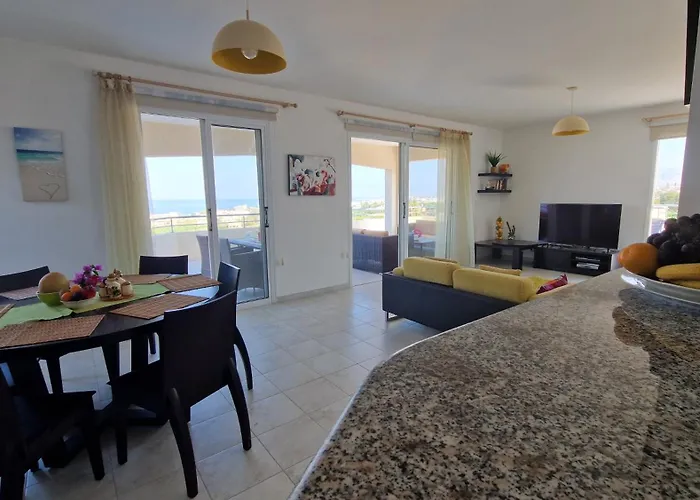 Romanson Seaview Apartment